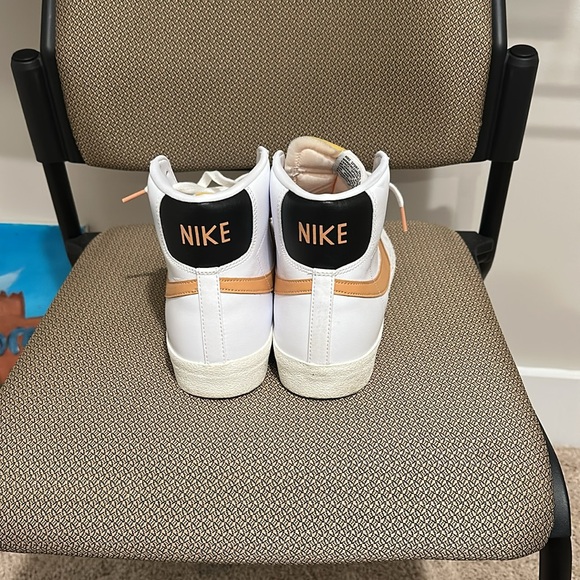 ‼️SOLD‼️Nike Blazer Mid ‘77 - Picture 4 of 7